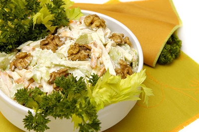 Рецепт: Салат из фасоли и сельдерея